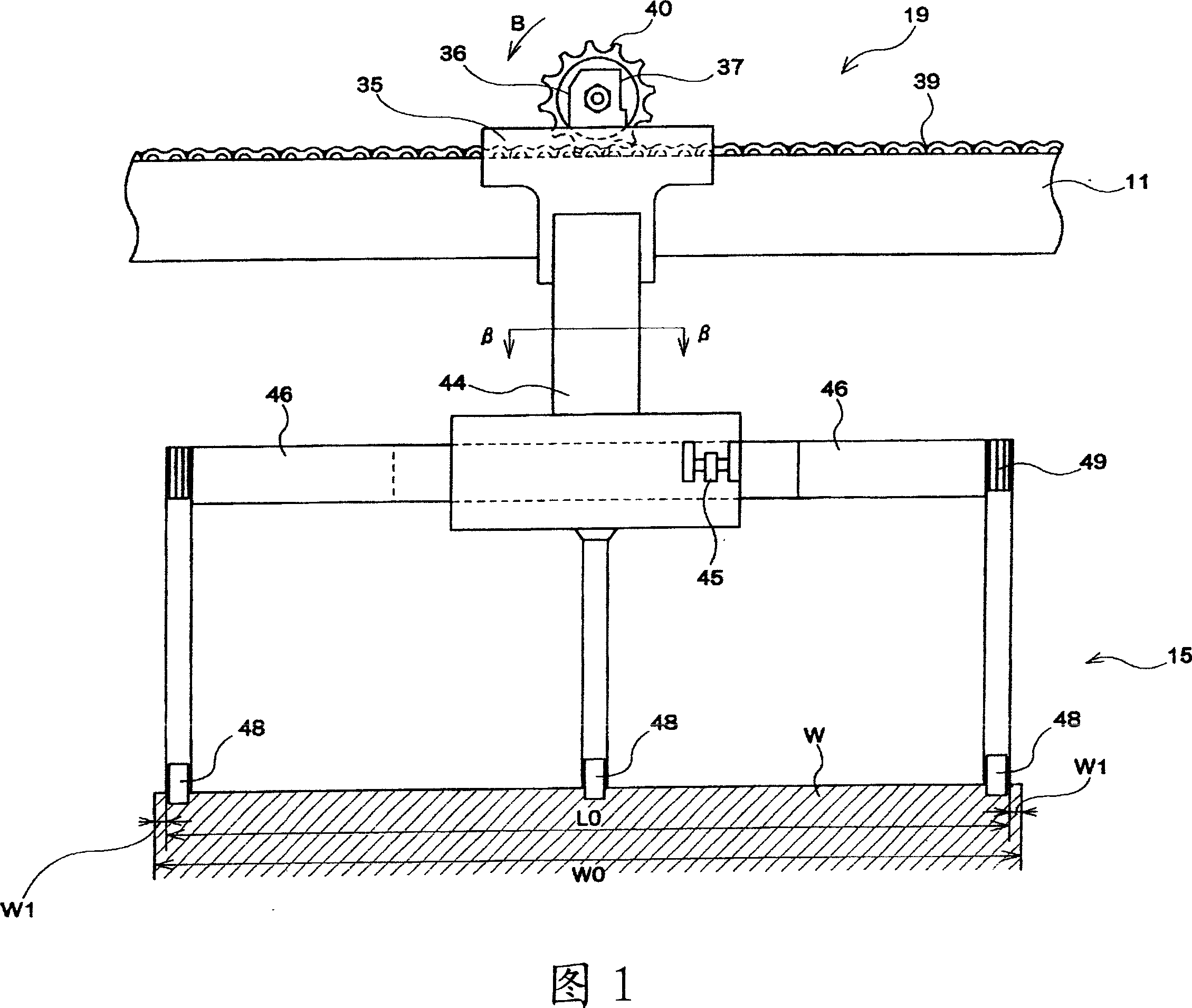 Surface treatment device, transport hanger and transport method for transport hanger