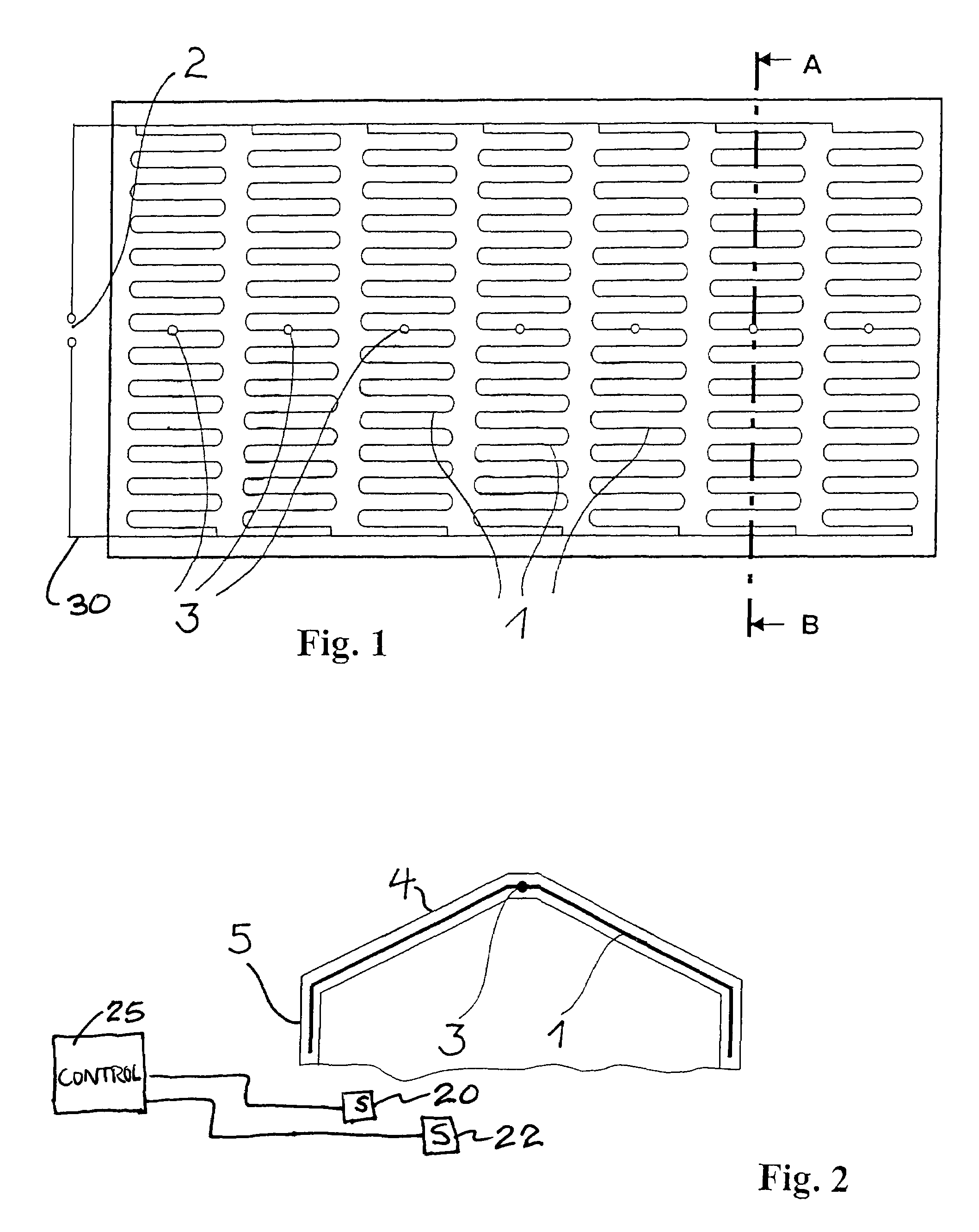 Heatable incubator hood and process for regulating the tempurature of an incubator hood