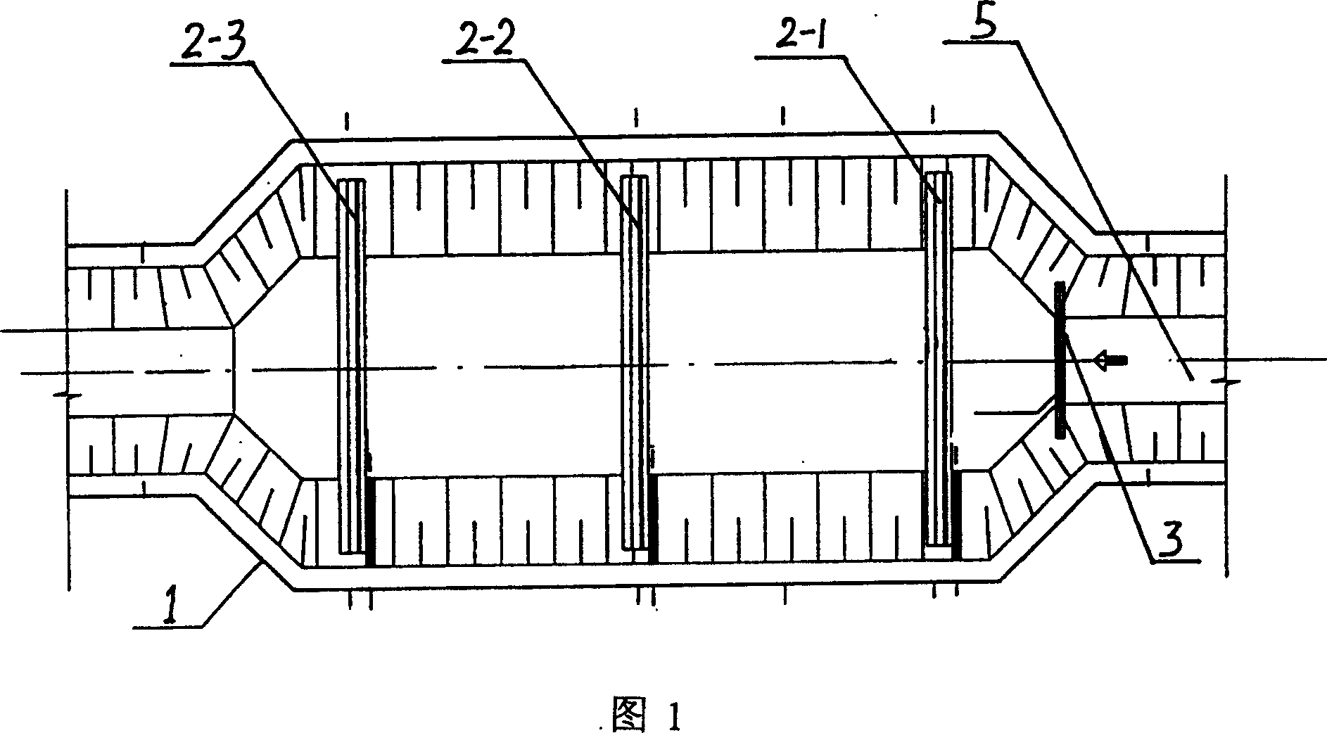 Water-snail eradication method and tank for culvert and sluice and channel water delivery engineering