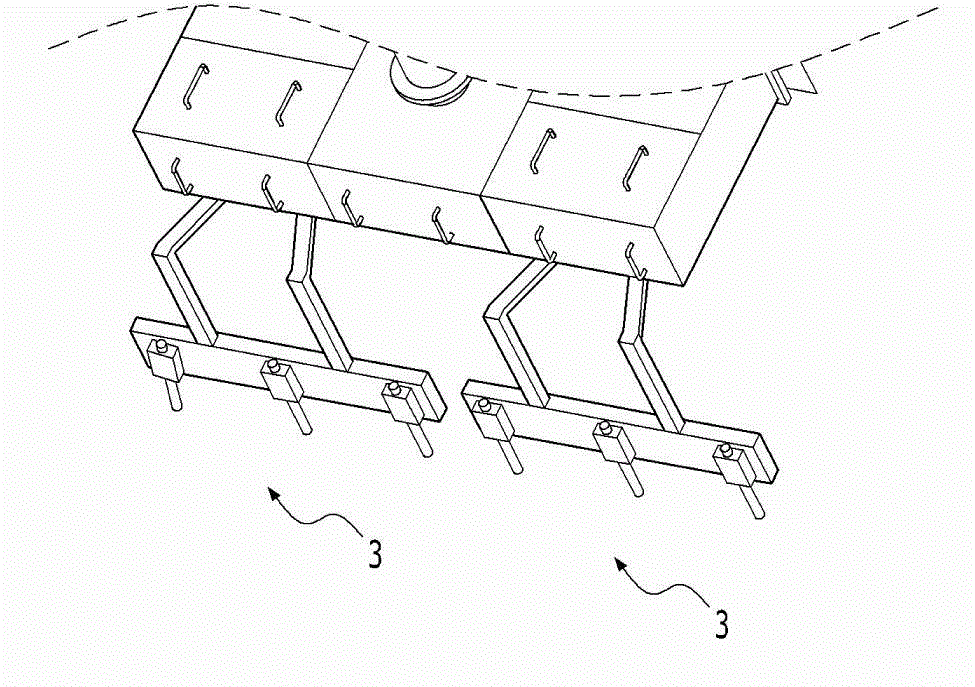 Composite type scraper having spraying function and granulating machine by use of composite type scraper