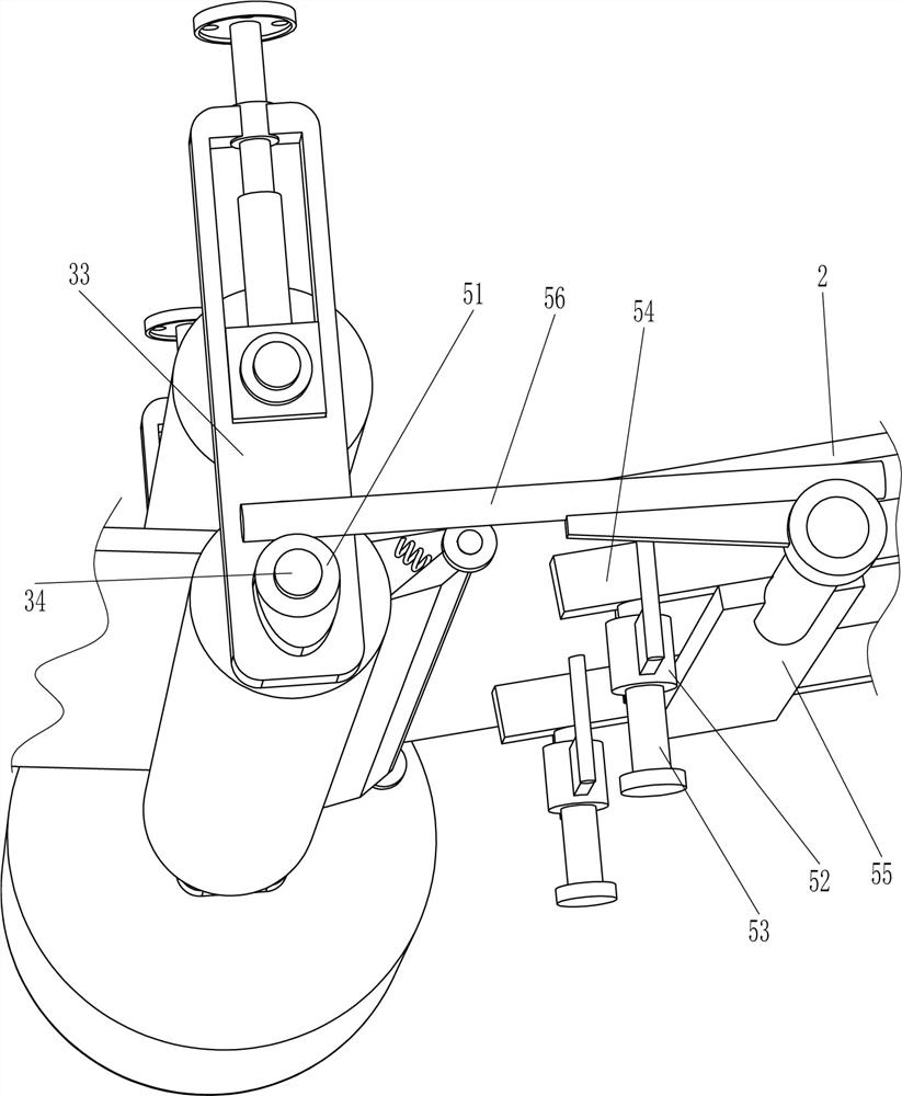 Adjustable gypsum board water squeezer for gypsum molding