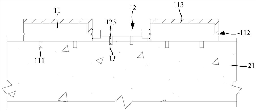 Combined outer wall structure and construction method thereof