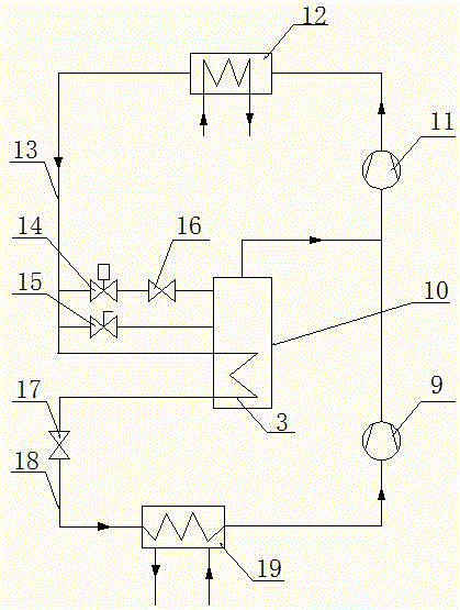 Intermediate cooling device and double-stage compression refrigerating system