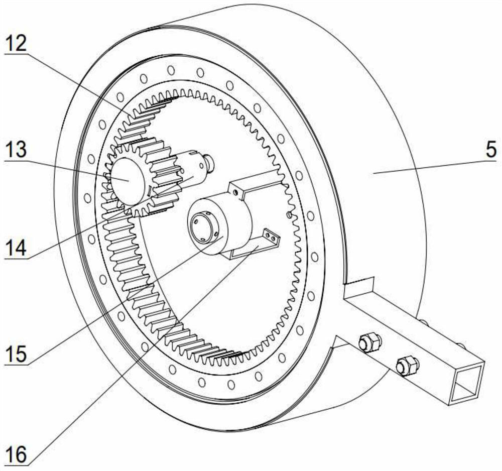 Adjustable pruning device for spherical hedgerow