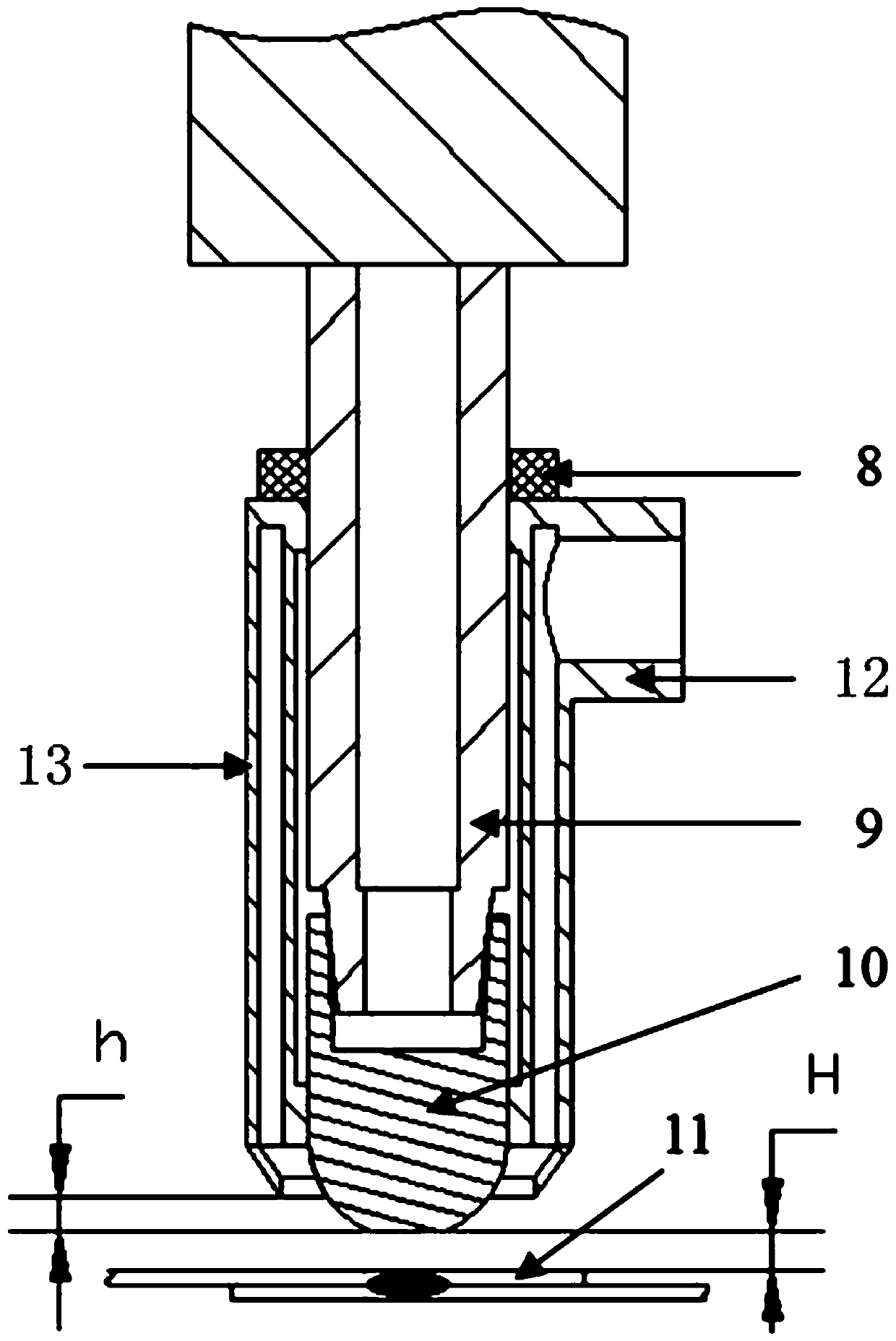 Gas-assisted resistance spot welding device and its cooling and heating method