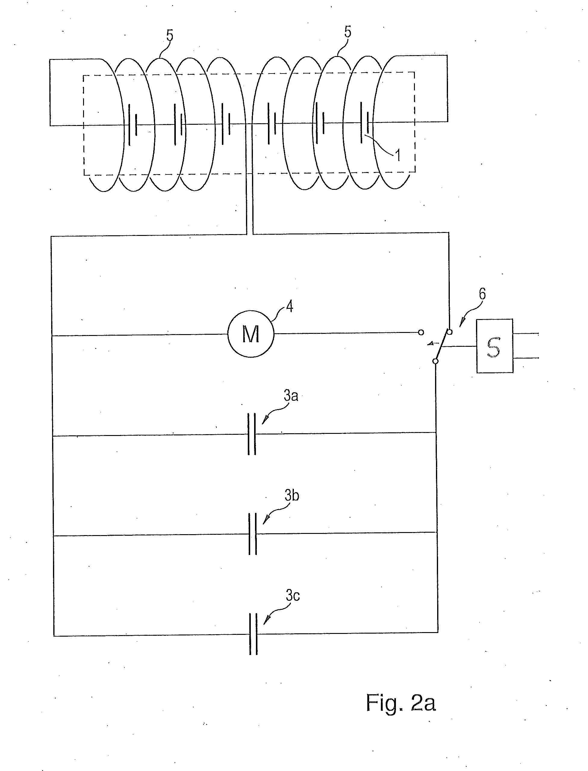 Device for producing electrical energy and a charging current signal, and a device for producing electrical energy charged by the charging current signal