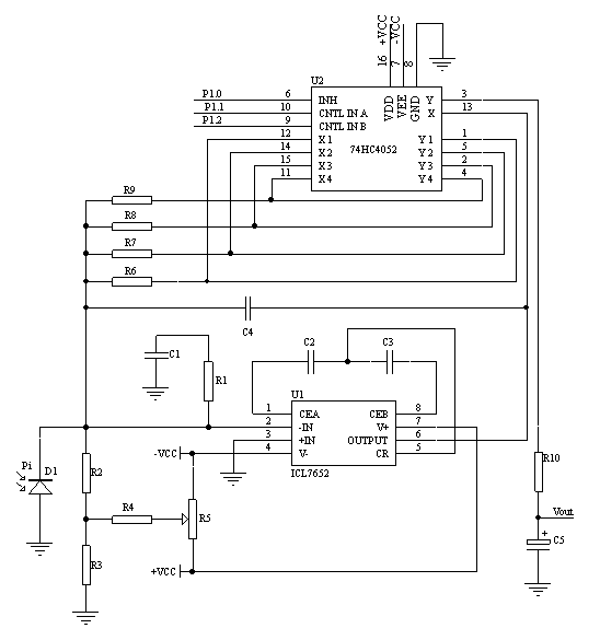 Pre-amplification and measuring range automatic switching circuit for light intensity detection