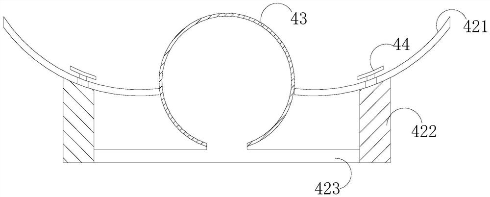 Transformer magnetic core feeding device of power adapter