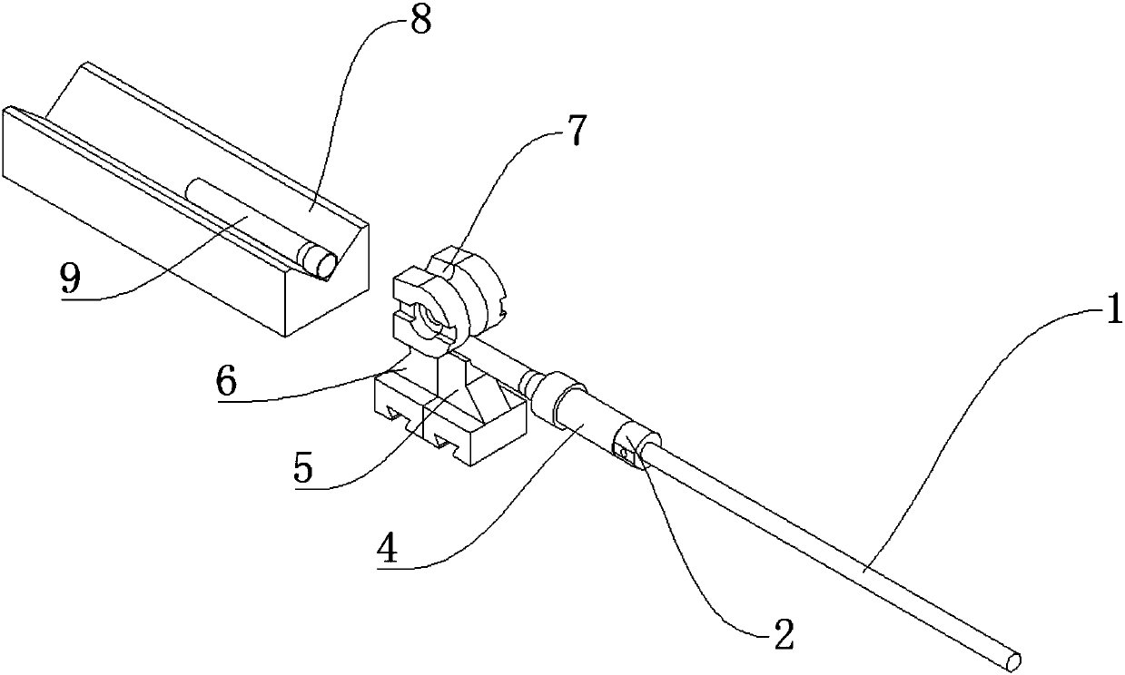 Full-automatic pipe bending structure capable of reducing connecting pipe opening deformation quantity during pipe bending