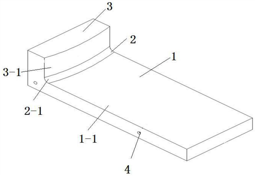 Forging mold for near-net-formed titanium strip plate blank and free forging machining method