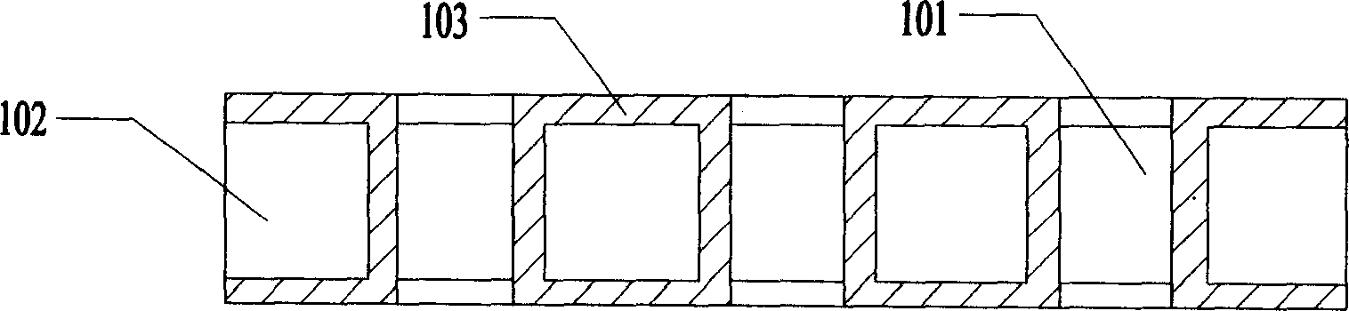 Method of preventing flame fleeing by using ventilation board and ventilation board