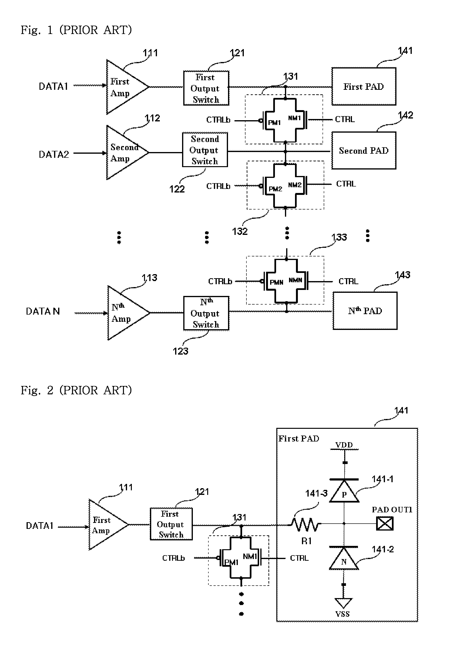 Display panel driving circuit having charge sharing switch formed in pad