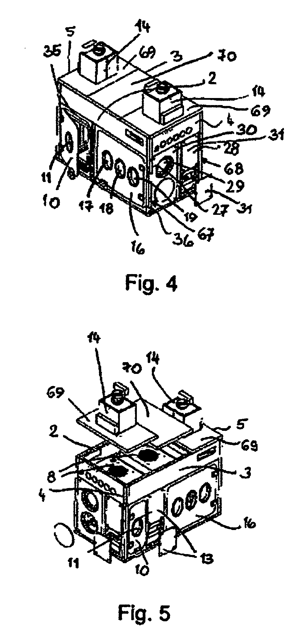 Device for Handling and/or Treating Products