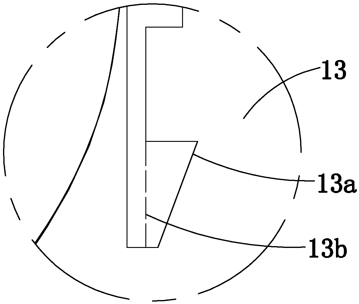 Sealing element for puncture device and puncture device