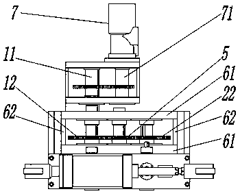 Full-automatic reinforcing-steel-bar feeding machine with fixed-length feeding function