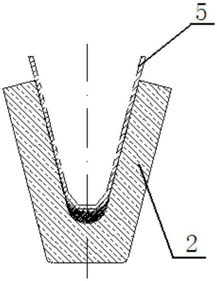 A kind of water surface ship pier method with flexible material laid on the outer surface