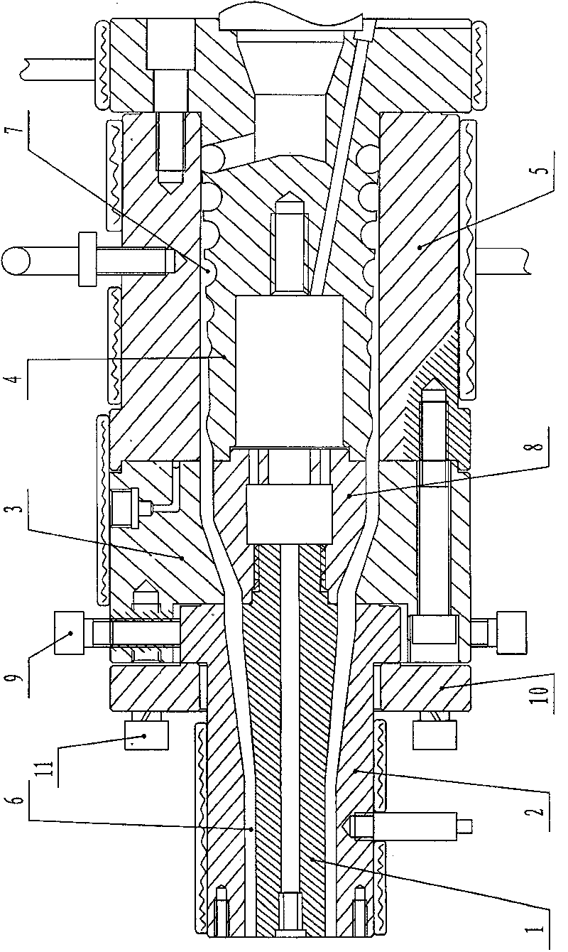 Extrusion mould head for plastic tube