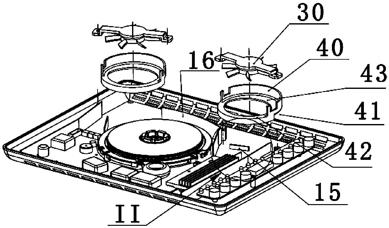 A thin induction cooker