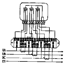 Low-voltage electric energy metering device utilizing optical fiber to transmit signal