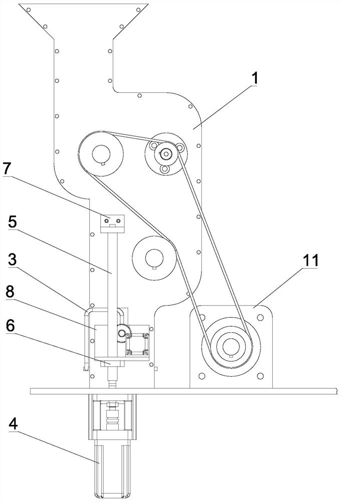 Feeding device of a straw weaving machine