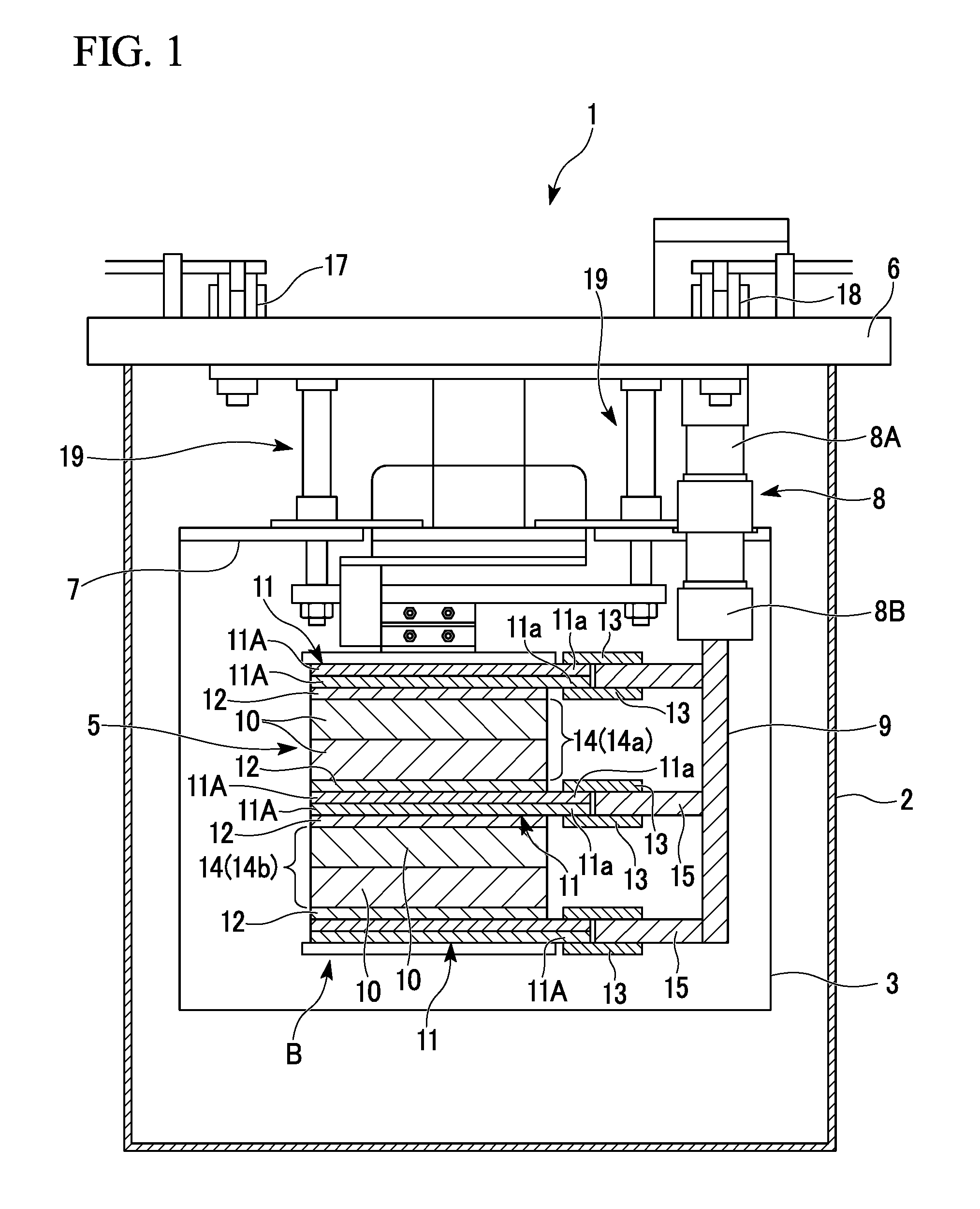 Superconducting coil and superconducting device