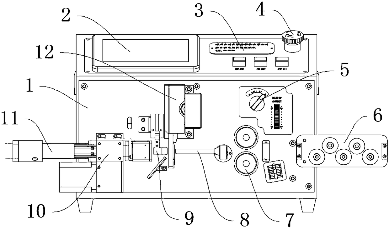 Fully-automatic special-type wire stock twisting and peeling machine