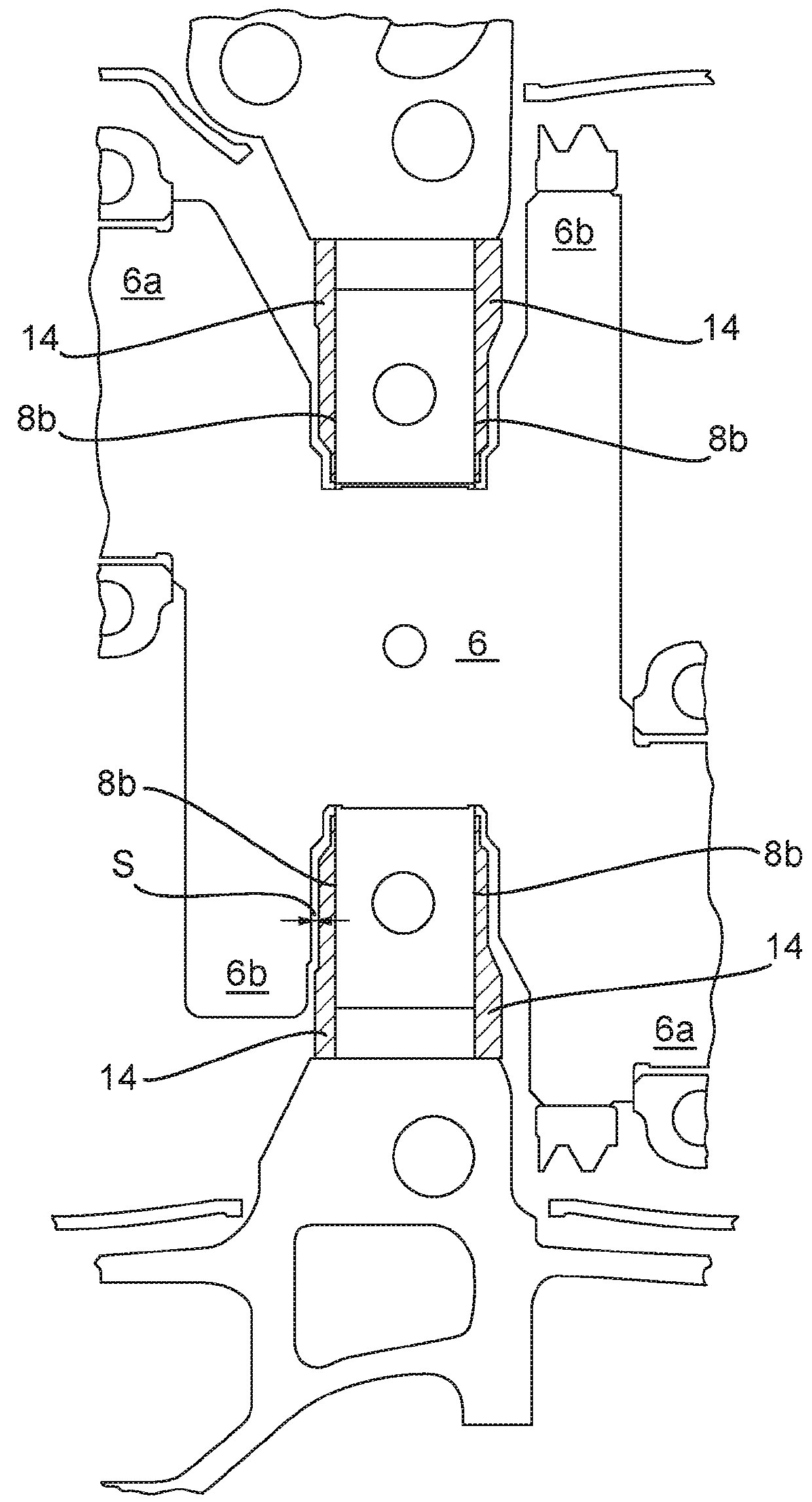 Engine assembly with insulated crankshaft bearing housing