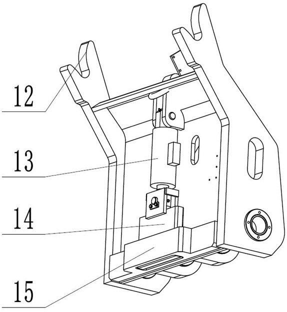 Split type storage battery chute carrier capable of being quickly disassembled to enter and exit from cage