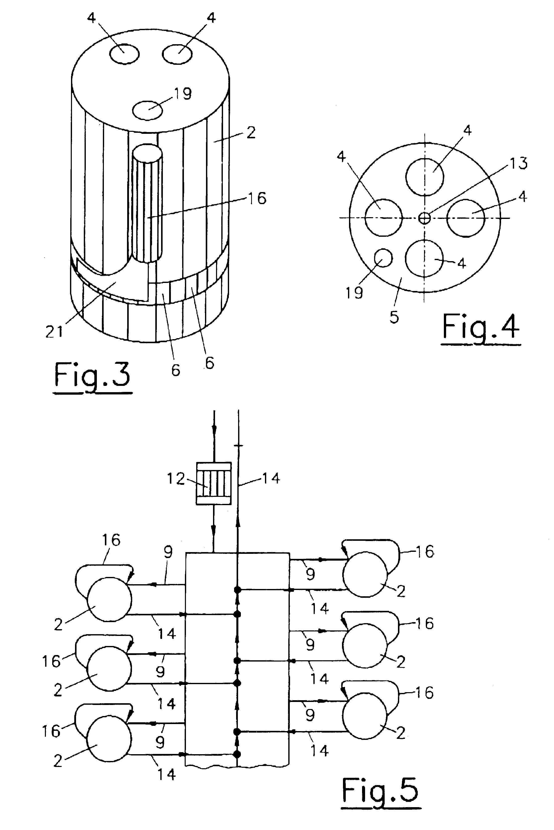 Two-stroke internal combustion engine with internal scavenging