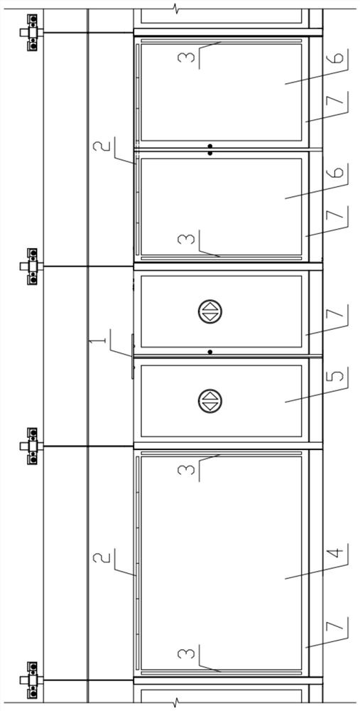 Platform door system with compartment saturation detection and passenger guidance
