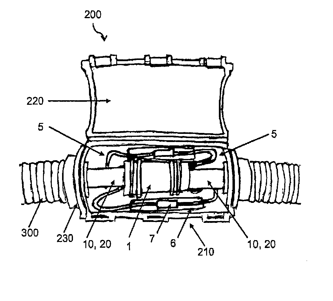 Device for connecting two fluid-conducting lines