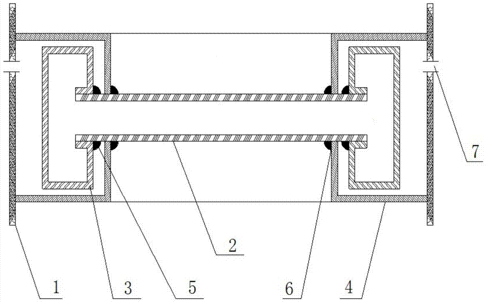 Welding spot protecting structure of condensation heat exchanger