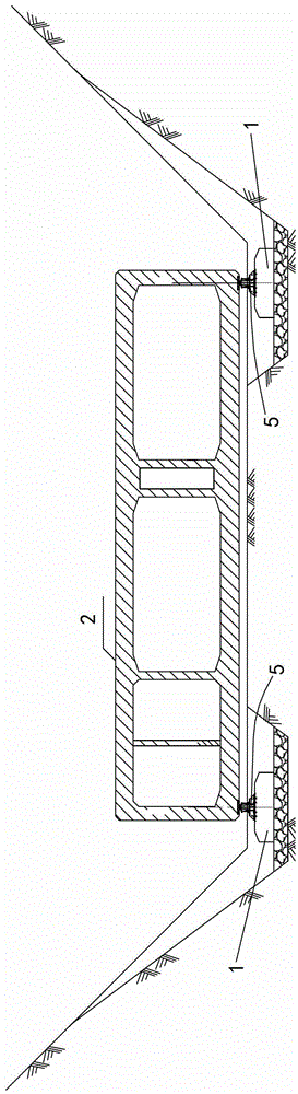 Recycling external immersed tube tunnel vertical supporting device and supporting method thereof