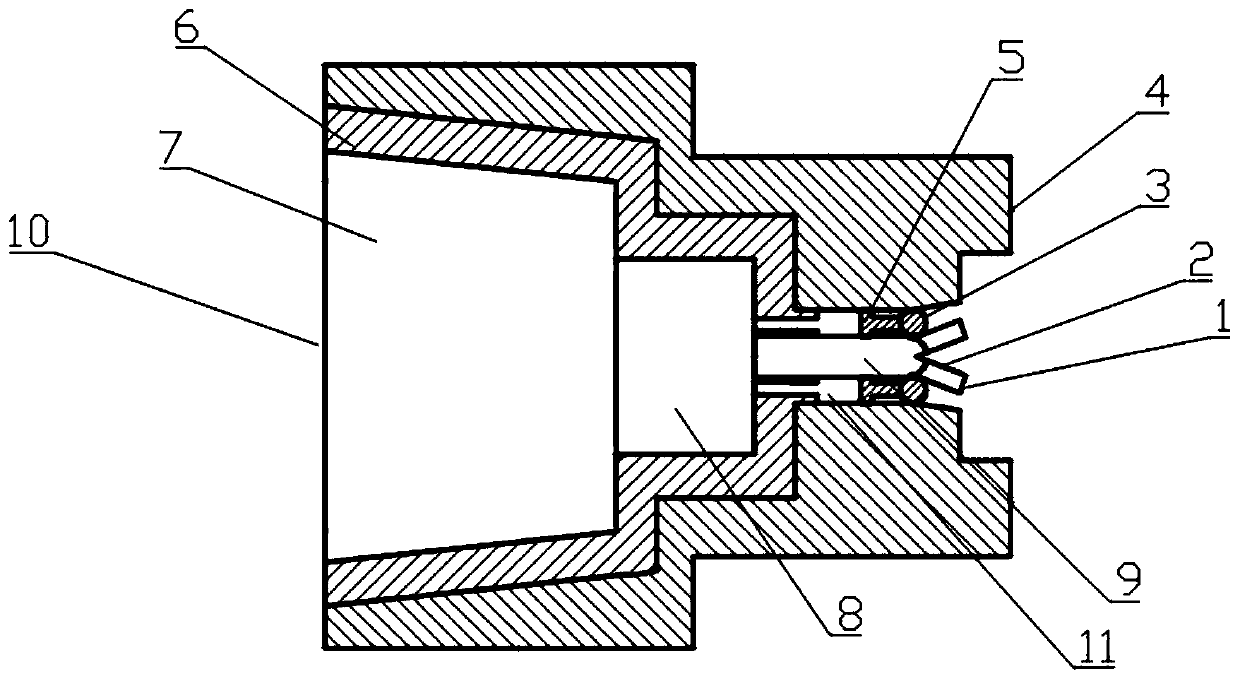 Taper-angle self-adaption atomizing fan-type nozzle based on precise variable spraying system