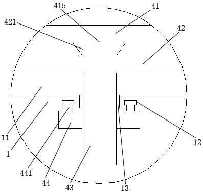 Sliding top pressure type electronic heat dissipation device