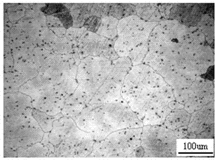 Method for refining magnesium alloy grains by using Zn-Sr intermediate alloy