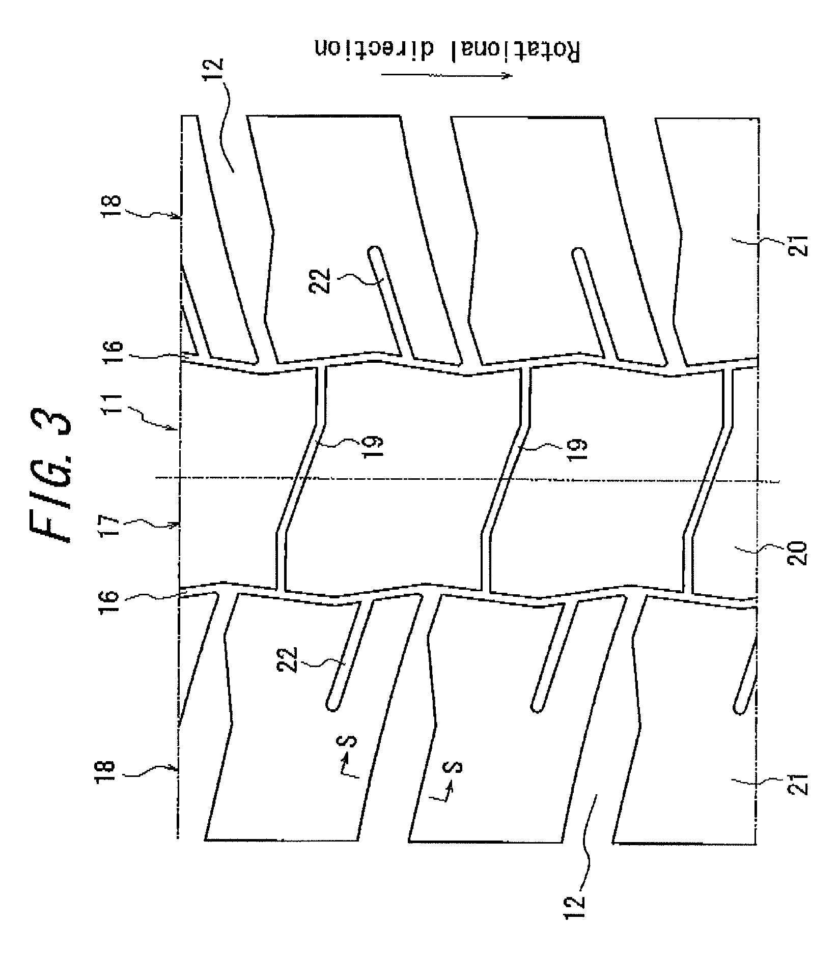 Pneumatic radial tire for heavy load having lug grooves