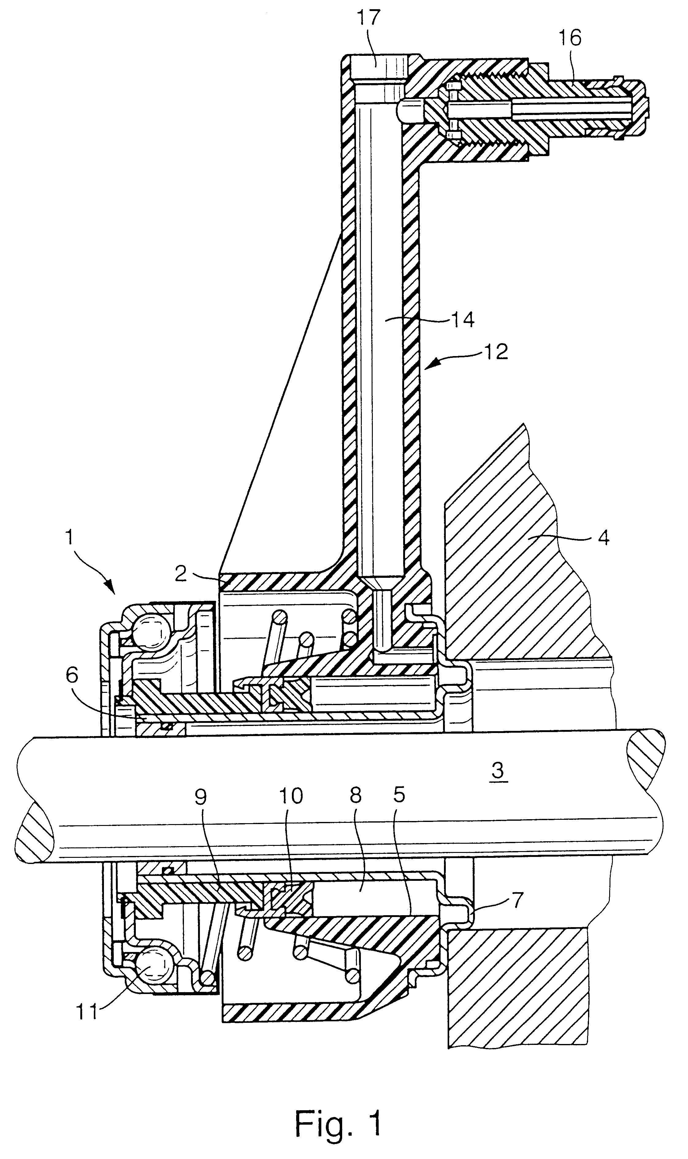 Clutch engaging and disengaging apparatus