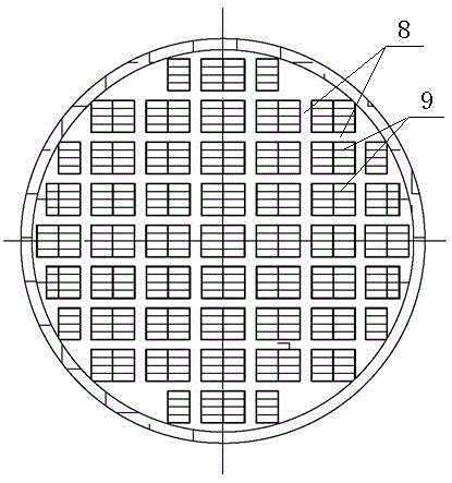 Polycondensation reactor for polyester production in continuous or intermittent production device