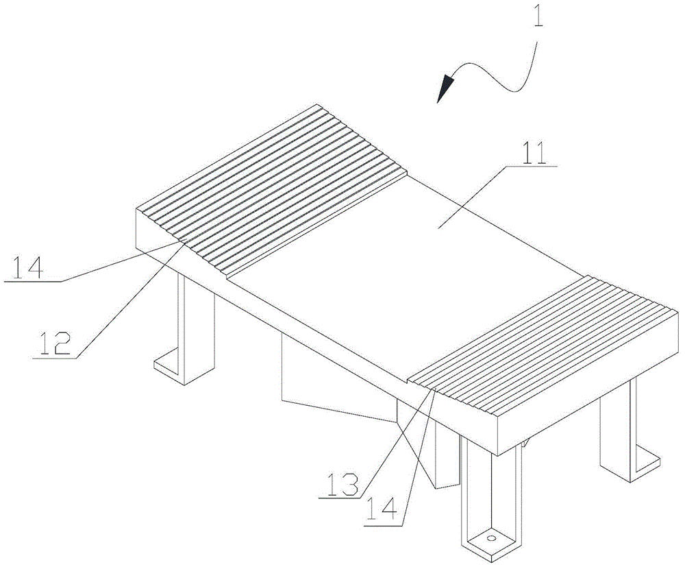 Apparatus and method for measuring electrode carbon felt thickness of all-vanadium redox flow battery