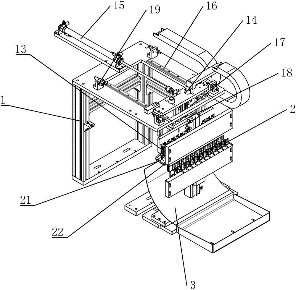 Assembling device for bottle inserting needle and conduit
