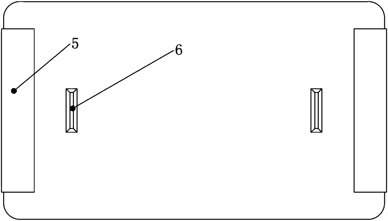 Plastic packaged quartz crystal resonator and preparation method thereof