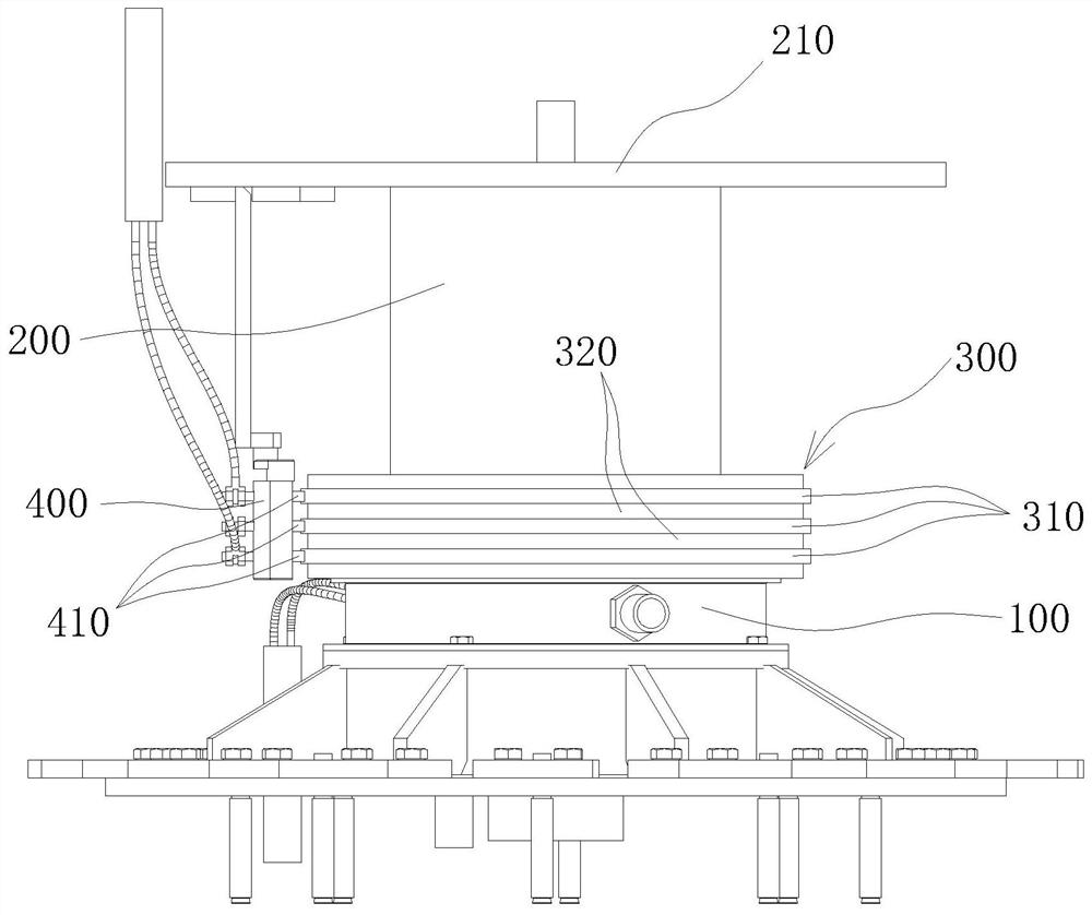 Rotating platform with circuit structure