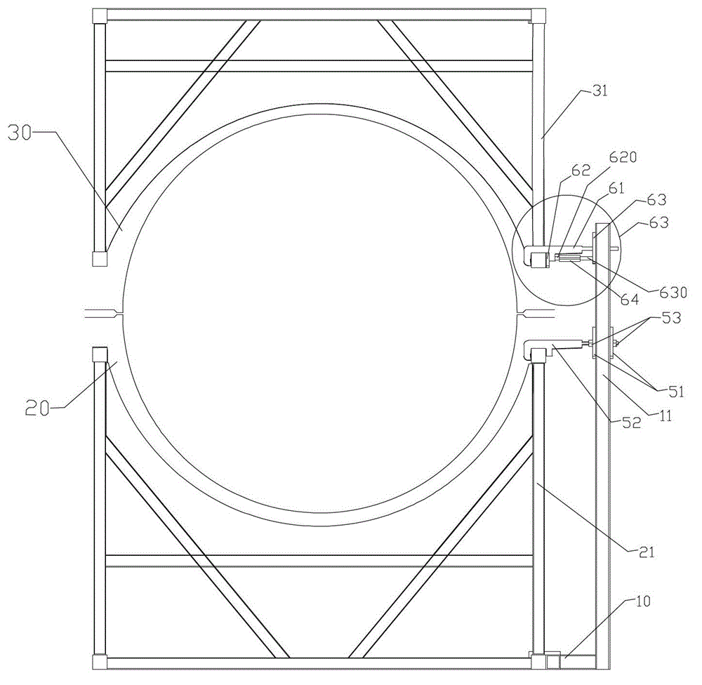 Method and device for adjusting mold clamping dislocation of fan blade mold