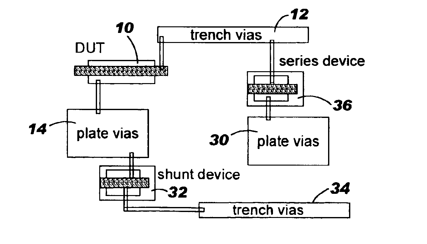 Method of assessing potential for charging damage in SOI designs and structures for eliminating potential for damage