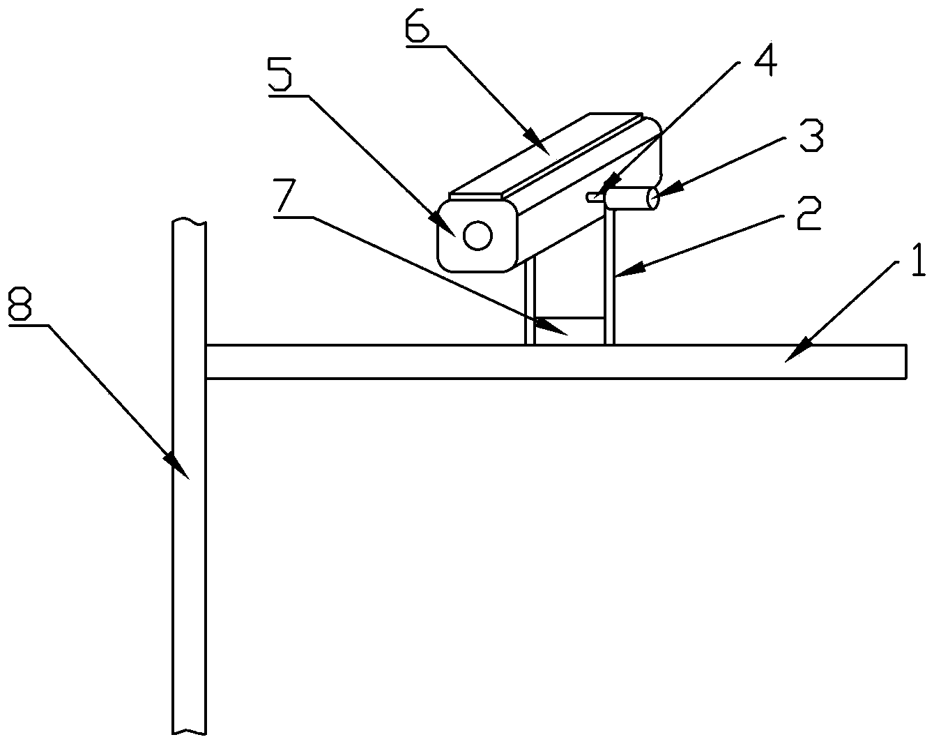 Traffic violation camera with automatically-adjustable angle