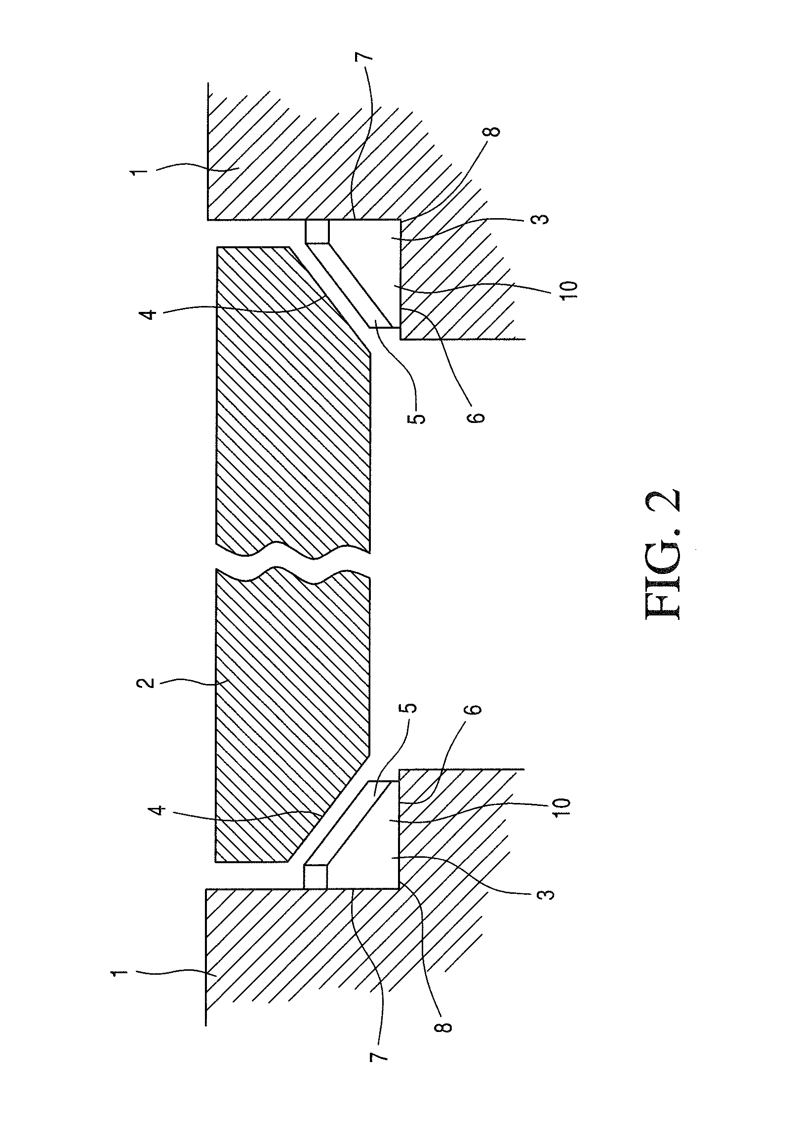 Lift arrangement of a lift truck with mast damping devices and lift truck