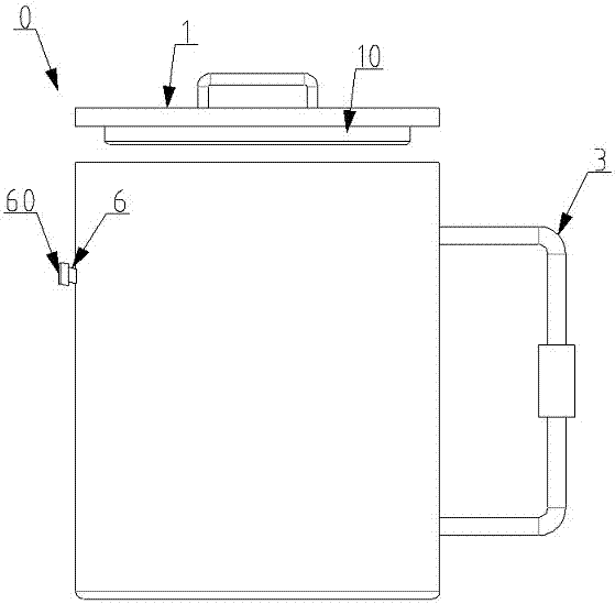 Insulating paint bucket convenient for pouring out paint