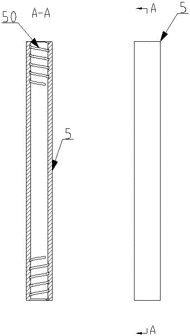 Insulating paint bucket convenient for pouring out paint