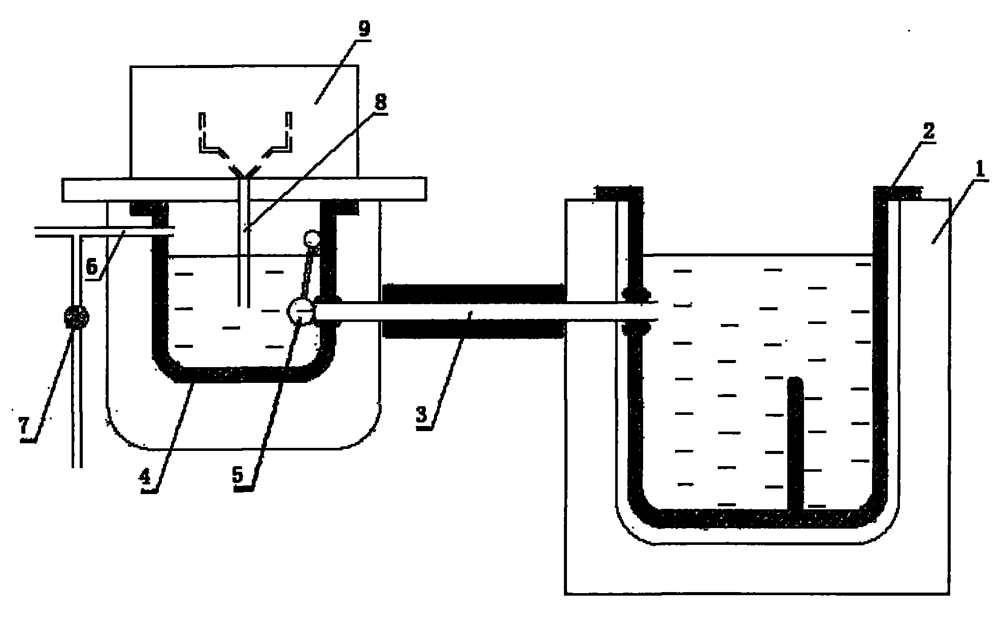Bi-crucible low pressure casting method for magnesium alloy hub and equipment thereof